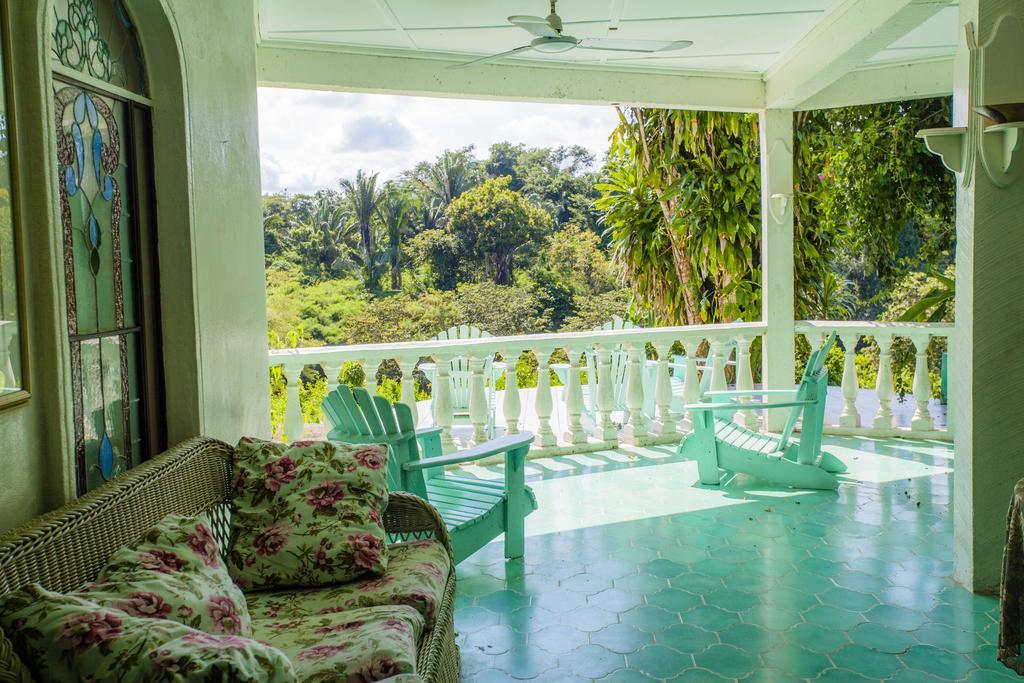 Banana Bank Lodge & Jungle Horseback Adventures Belmopan Exterior photo